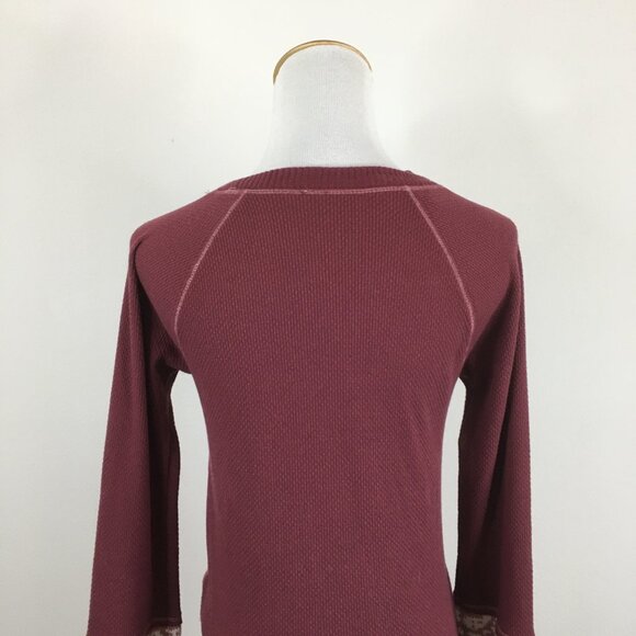 FREE PEOPLE Maroon Multi Color Knit Sleeve Insert Rounded Hem Textured Shirt - Picture 9 of 9